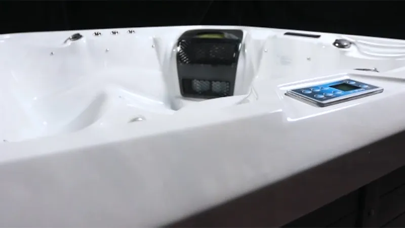 5 Person Hot Tub, 833-836 Series